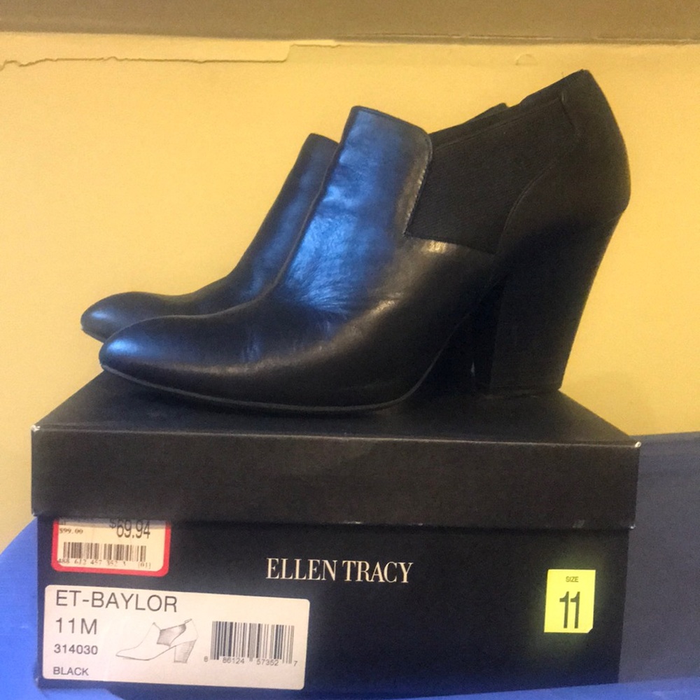 Ellen Tracy Booties